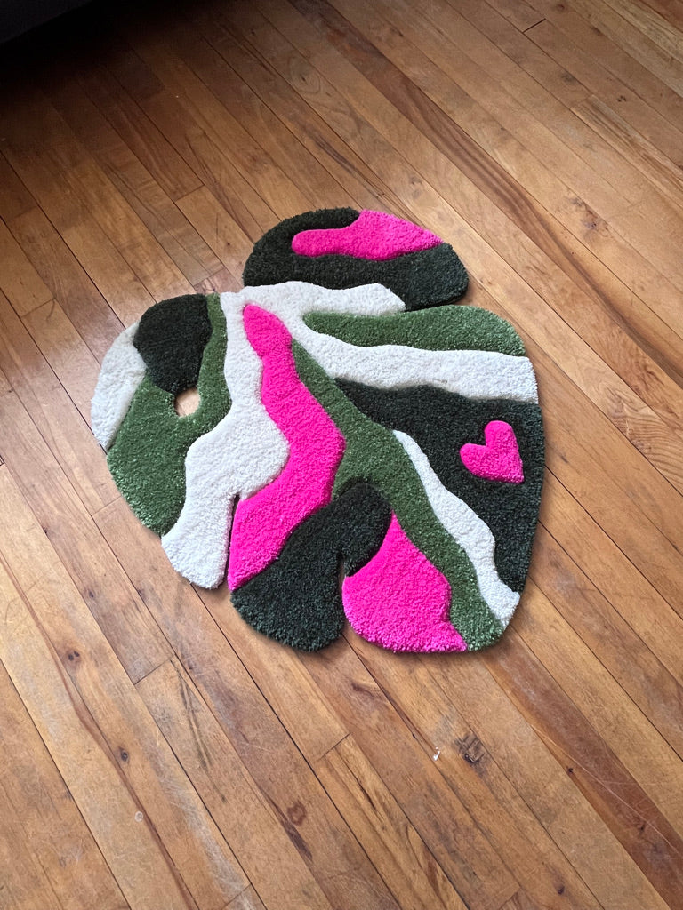 Pink Camo Monstera Leaf Tufted Rug 🌿