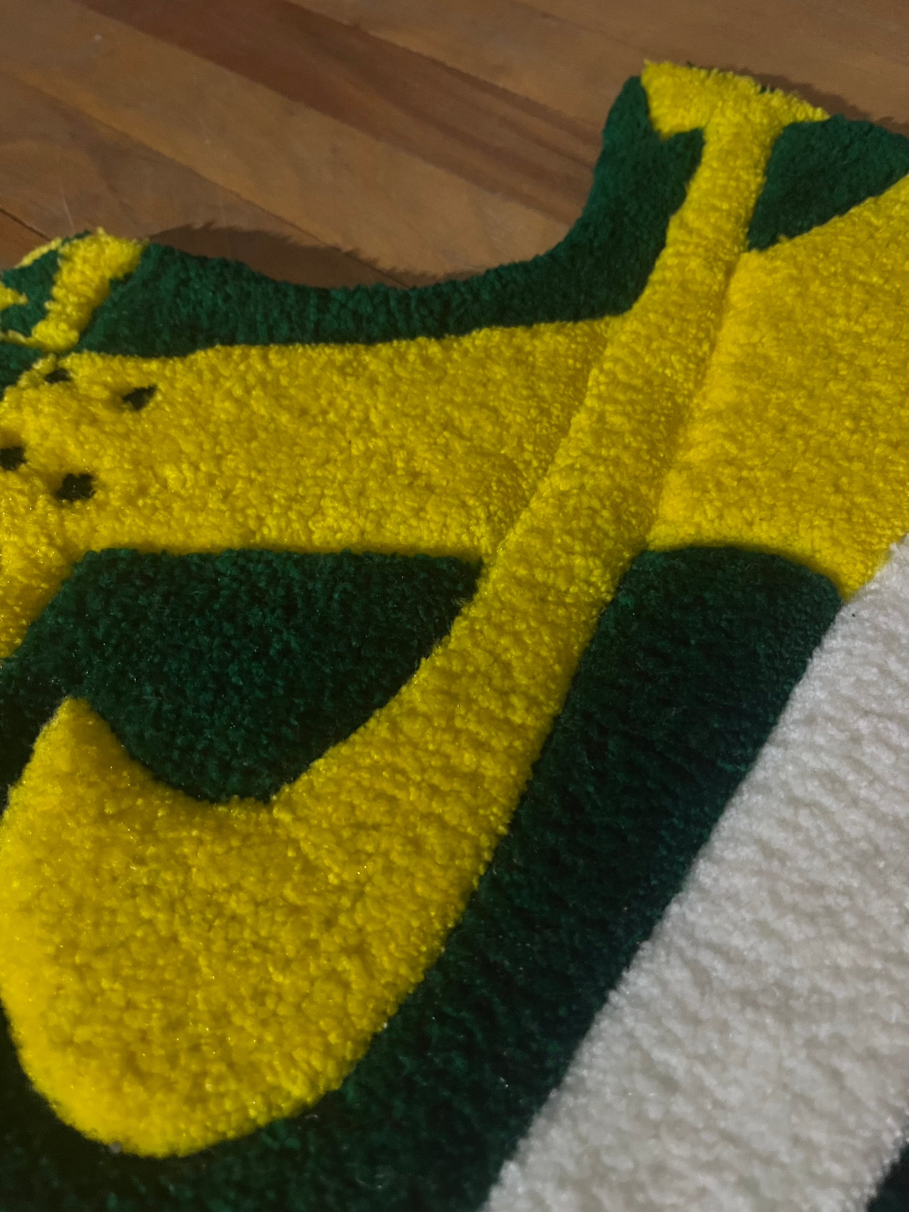 Nike Dunk Low "Brazil" Tufted Rug 👟 Custom Sneakerhead Room Decor